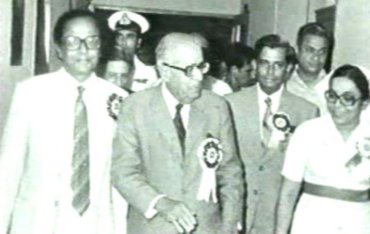Vice President of India Mr. Hidayatullah opens the Nuclear Medicine Unit on 24th May, 1982